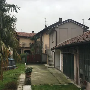 https://la-casa-di-amos.it-lombardy.com